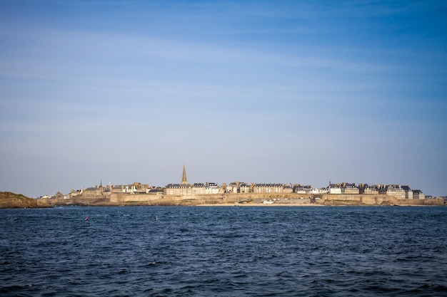 SaintMalo vista sulla città dal mare Bretagna Francia