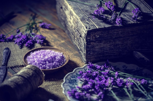 Sale alla lavanda per spa