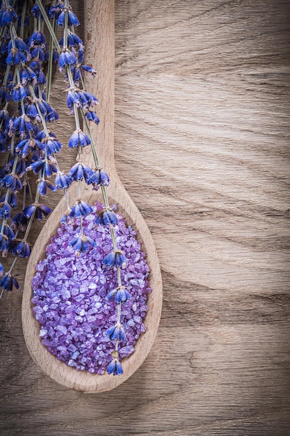 Sale marino alla lavanda