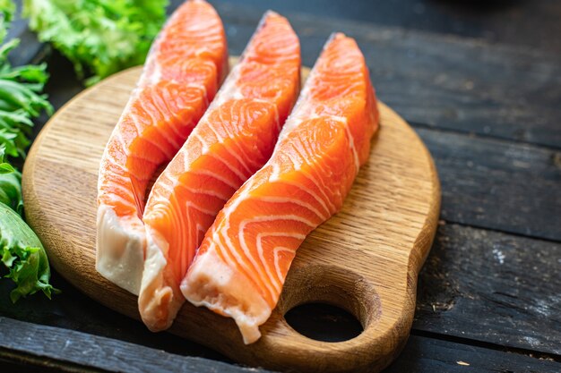 Salmone pesce crudo frutti di mare pasto dietetico snack spazio copia sfondo alimentare dieta alimentare