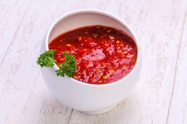 Salsa piccante con peperoncino