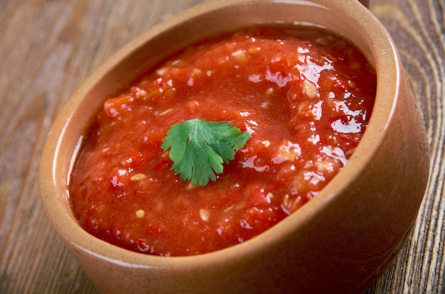 Salsa russa adjika - versione piatto caucasico