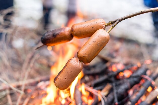 Salsicce fritte cotte al rogo