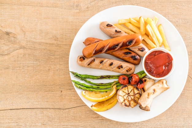 salsiccia alla griglia con verdure