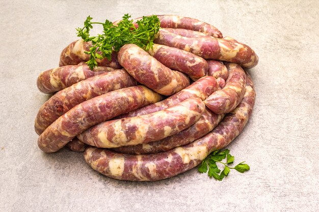 Salsiccia di maiale cruda