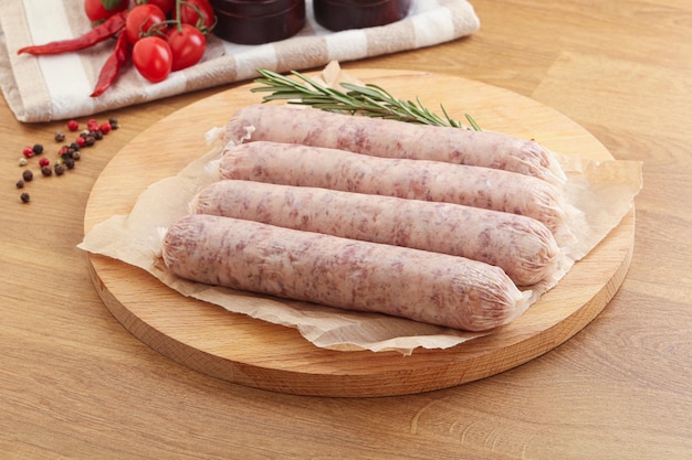 Salsiccia di suino naturale cruda per griglia