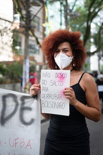 Salvador Bahia Brasile 19 giugno 2021 I manifestanti protestano contro il governo del presidente Jair Bolsonaro nella città di Salvador