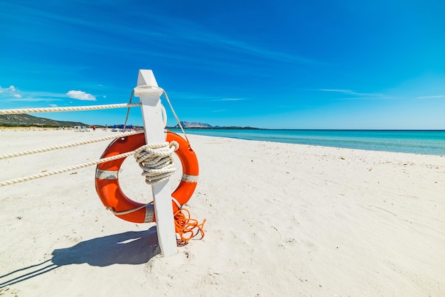 Salvagente nella spiaggia La Cinta Sardegna