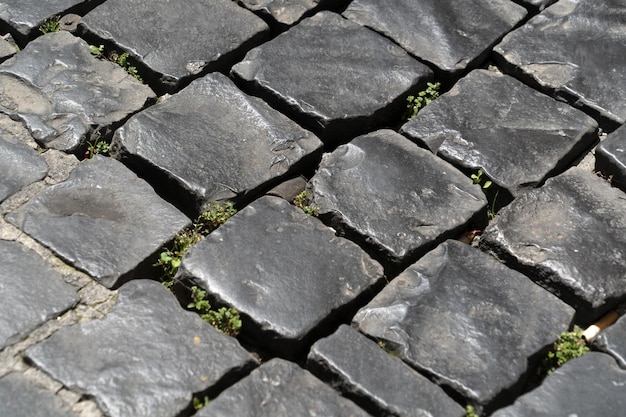 Sampietrini strada lastricata in pietra a roma