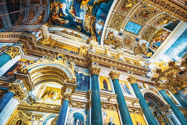 San Pietroburgo, Russia - 07 novembre 2019: All'interno della Cattedrale di Sant'Isacco, la più grande creazione architettonica. San Pietroburgo.