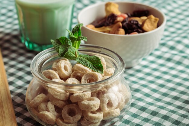 Sana colazione sul tavolo