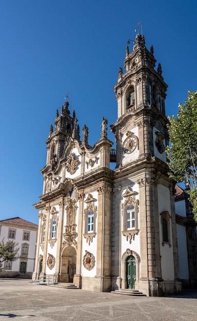 Santuario de Nossa Senhora dos Remedios in cima alla scalinata barocca sopra Lamego in Portogallo
