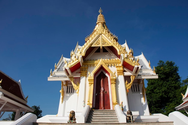 Santuario del pilastro della città di Phatthalung per il popolo tailandese visita il rispetto del viaggio pregando per proteggere e portare fortuna nella città di Pattalung a Phatthalung Thailandia