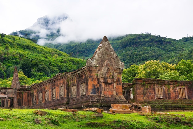 Santuario di pietra di Wat Phu