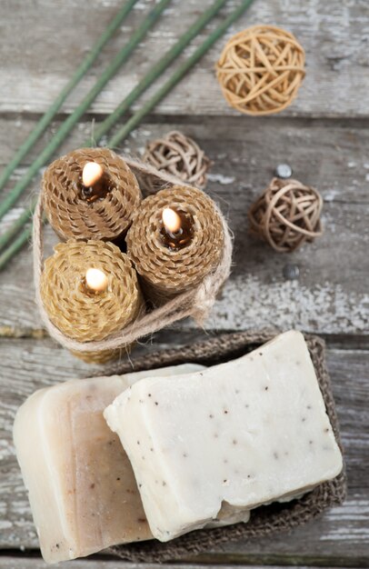 Sapone naturale alle olive e candele al miele