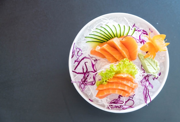 sashimi di salmone fresco