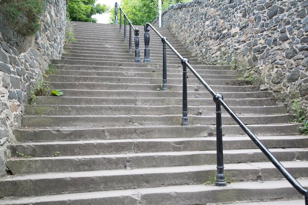 Scale a Calton Hill, Edimburgo, Scozia, Regno Unito