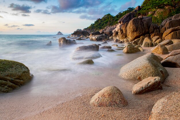 scape del mare dell&#39;isola di koh tao destinazione più popolare in Thailandia