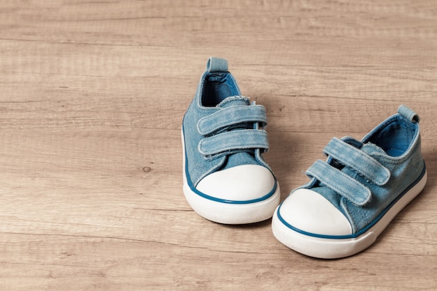 Scarpe da ginnastica per bambini di colore blu