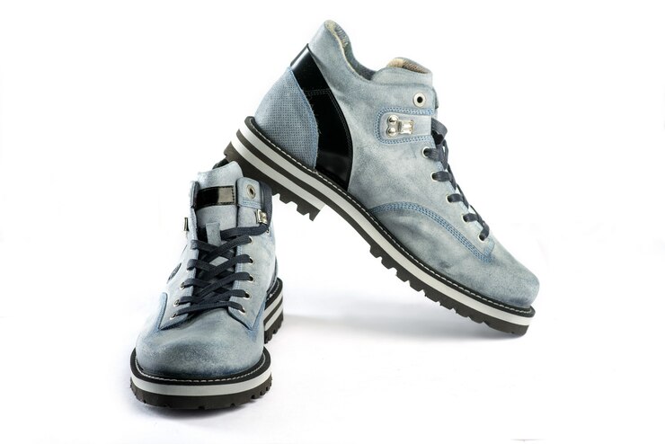 Foto scarpe su sfondo bianco
