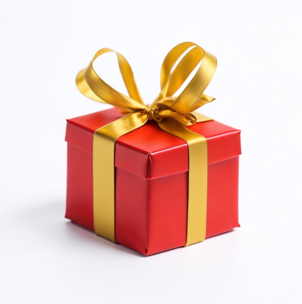 Scatola regalo isolata su sfondo bianco