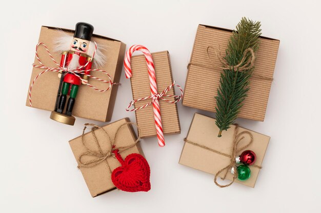 Scatole regalo di Natale festive stagionali