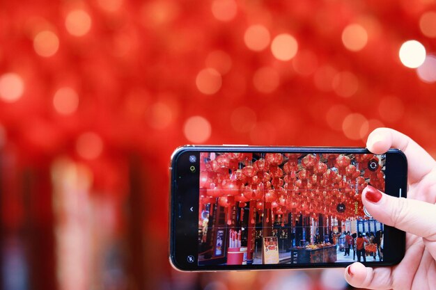 Scatta una foto sulle lanterne rosse cinesi