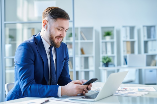 Scegliere la musica per il lavoro