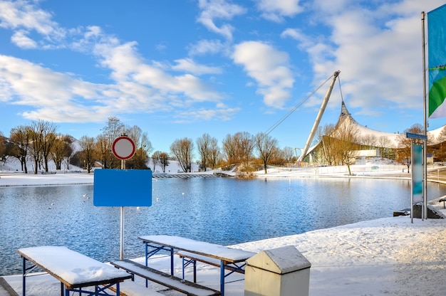 Scena della neve del lago winter park