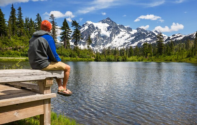 Scenic Picture lago con il monte Shuksan riflessione a Washington, USA