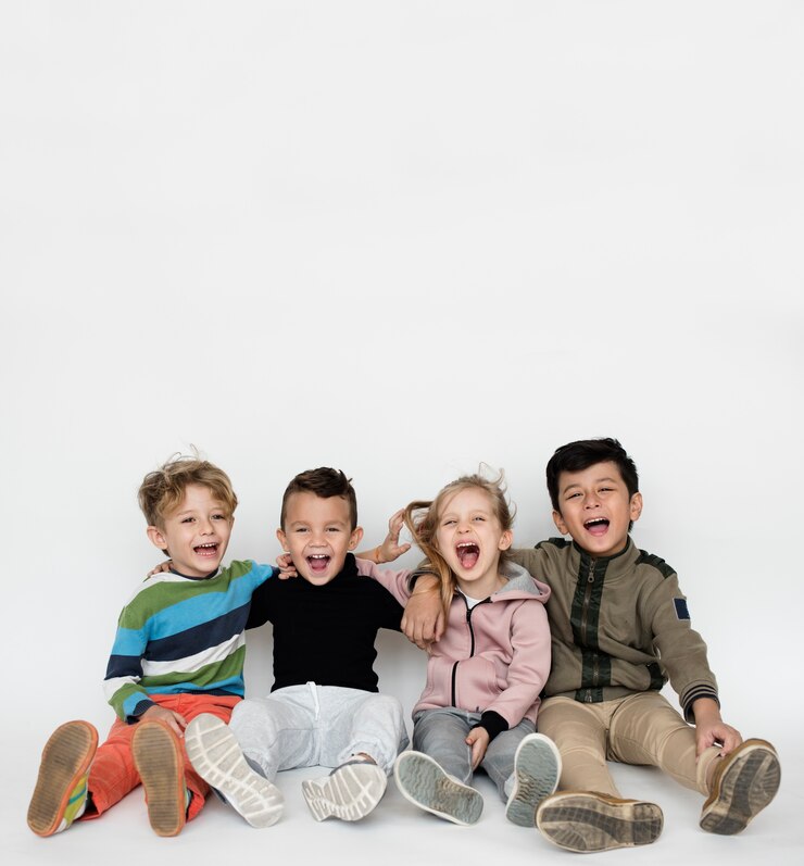 Foto schooler frinds happiness cute playful