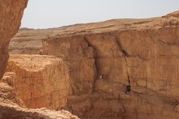 Scogliere nel deserto della Giudea