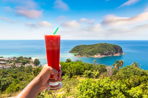 Scossa di anguria sull'isola di Phangan