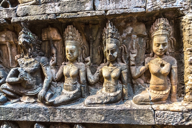 Scultura sul muro Terrazza del tempio degli elefanti in Angkor Wat