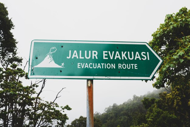 Segno del percorso di evacuazione