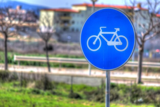 Segno della bici nella mappatura dei toni hdr