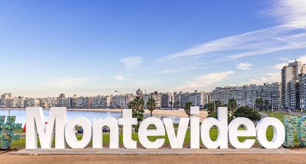 Segno della città di Montevideo un hotspot turistico