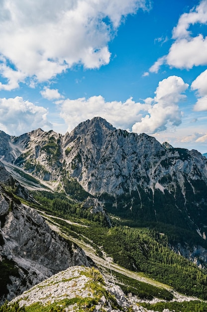 Sella di Kamnik nella valle di Logar Slovenia Europa Escursionismo nelle Alpi della Savinja e montagna slovena Sito popolare per un'escursione nel parco nazionale del Triglav