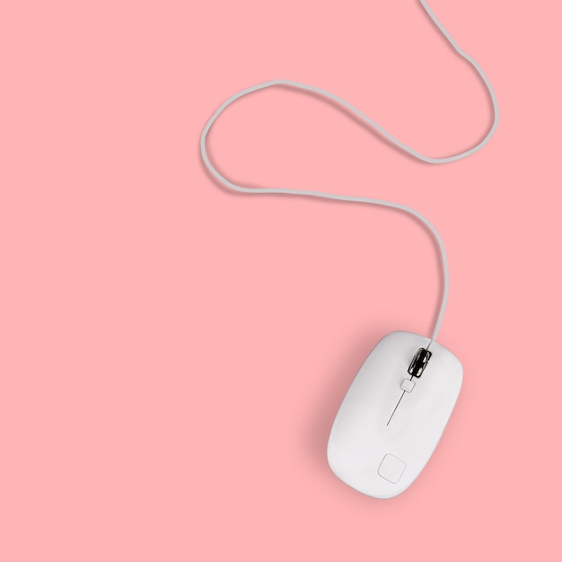 Semplice mouse per computer bianco