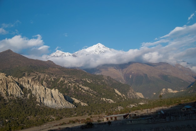 Serata in montagna. Annapurna Sud, Nepal