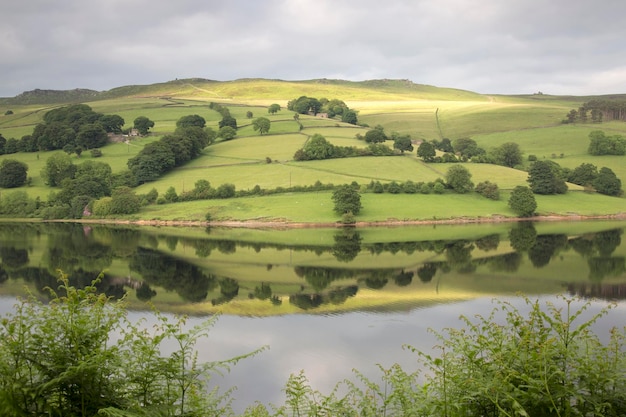 Serbatoio Ladybower nel Peak District, Inghilterra, Regno Unito