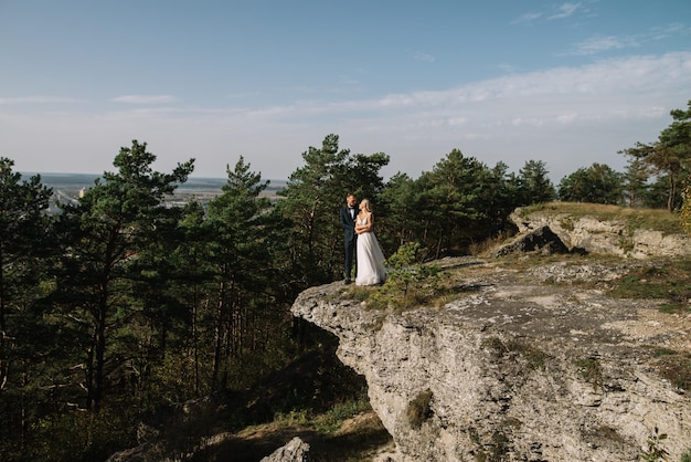 servizio fotografico di matrimonio di una giovane coppia