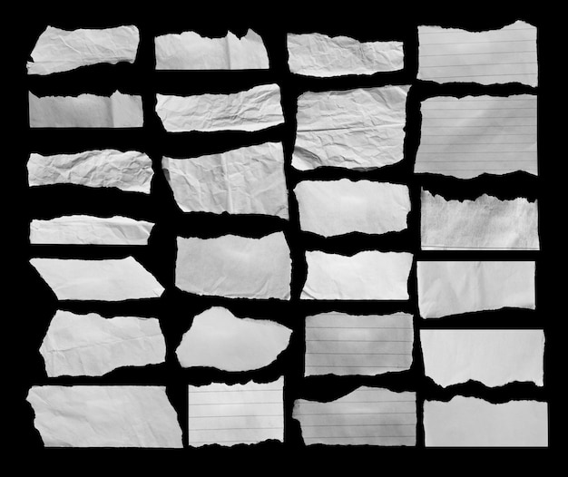 Set di carta strappata isolato su sfondo nero