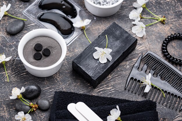 Set di cosmetici disintossicazione carbone nero