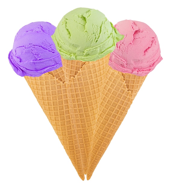 Set di gelato in cono di cialda isolato su sfondo bianco.