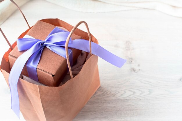 Set di shopping per donne in confezione Kraft.