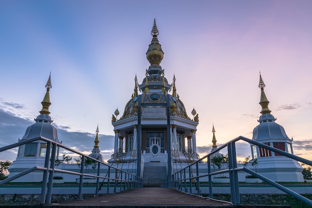 Setthi di Wat thung a Khon Kaen, Tailandia