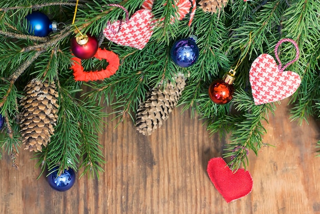 Sfera dell'albero di abete del fondo di Natale