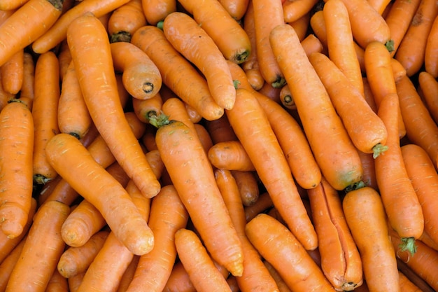 Sfondio di carote biologiche.