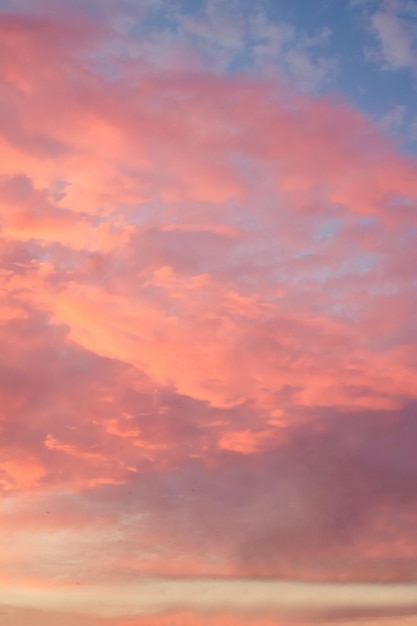 Sfondo arancione cielo nuvoloso al tramonto Struttura naturale